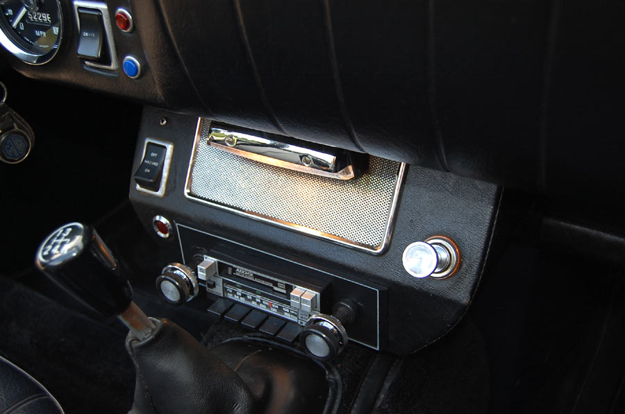 Mg Midget Radio 93